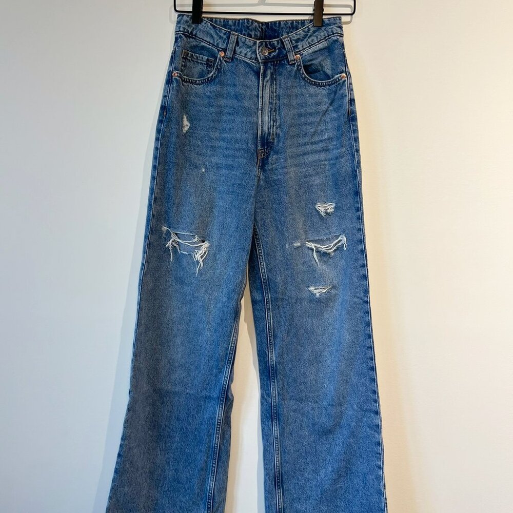 Flare leg H&M Blue Ripped Jeans